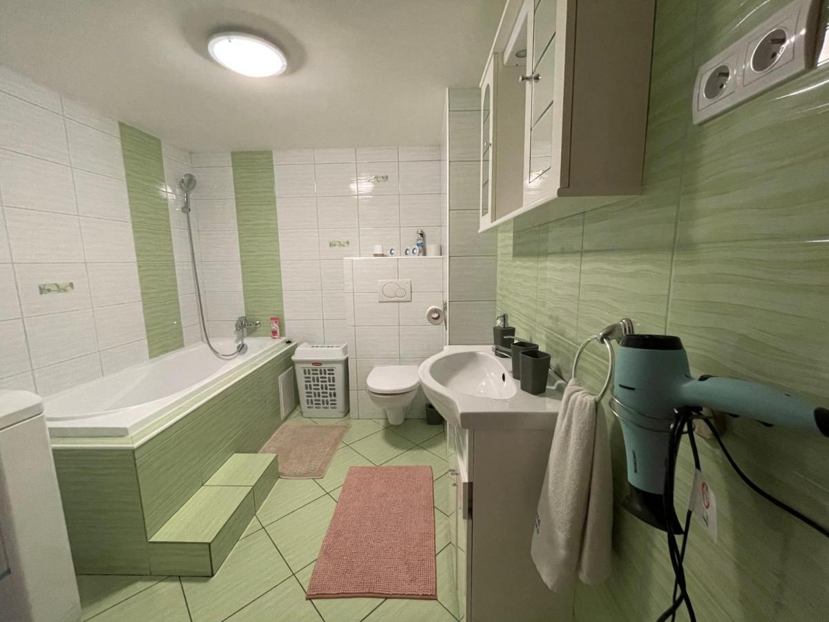 Apartment Strane *
